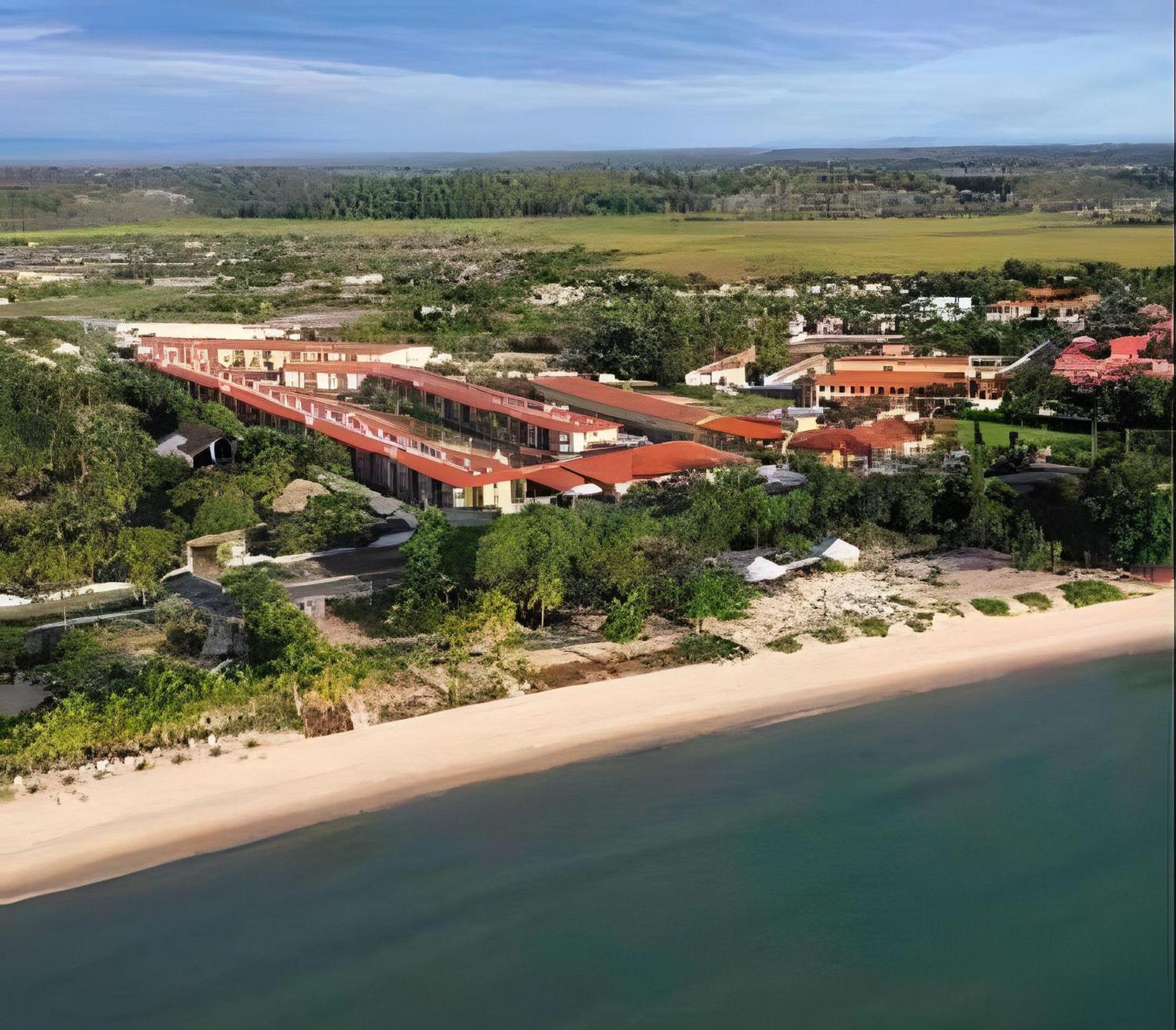 Ondas Praia Resort Em Порту-Сегуру Экстерьер фото